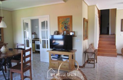 Albandi House | MyHouseSpain - Xivares: Cozy Chalet with Sea Views