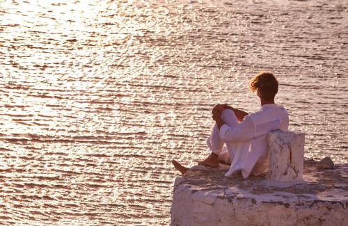 Ornos Hotel | Discover Mykonos Blanc - 5-Star Oceanfront Retreat