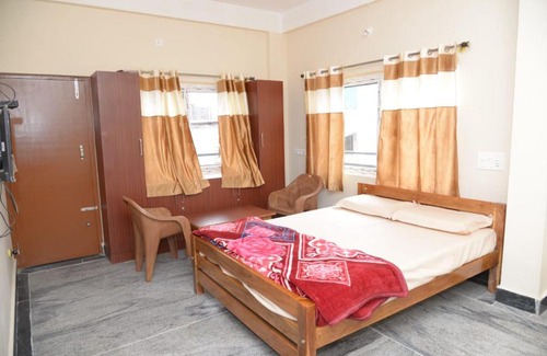 Arsikere Hotel | Comfortable Stay at Mylaar Comforts with Family-Friendly Dining
