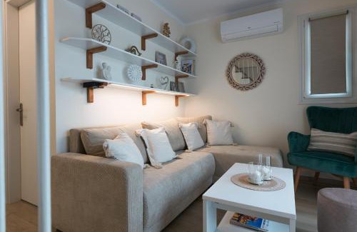 Chios House | Oceanfront Bliss at Mylarakia - 4-Star Guest Rated Paradise