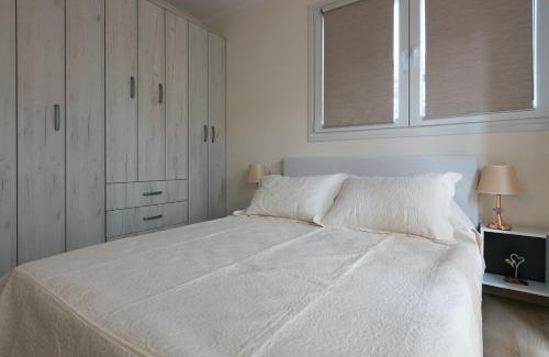 Chios House | Oceanfront Bliss at Mylarakia - 4-Star Guest Rated Paradise