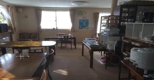 Myoko Hotel | Cozy Myoko Hotel with Family-Friendly Amenities