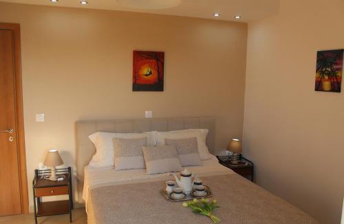 Myrina Apartment | Pet-Friendly Myrina View - Guest Rated 9.8/10