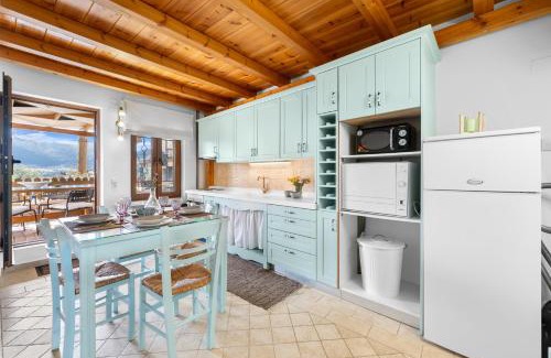 Spanokhorion Villa | Pet-Friendly Retreat at Myrtillo I Traditional House