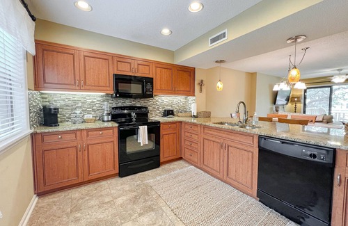 Arcadian Shores Villa | Top-Rated Kingston Plantation Villa Near Myrtle Beach
