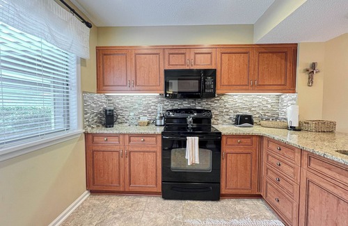 Arcadian Shores Villa | Top-Rated Kingston Plantation Villa Near Myrtle Beach