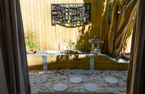 Kangaroo Valley House | Tranquil Myrtle Tree Lodge - Rated 9.2 with Dining Options