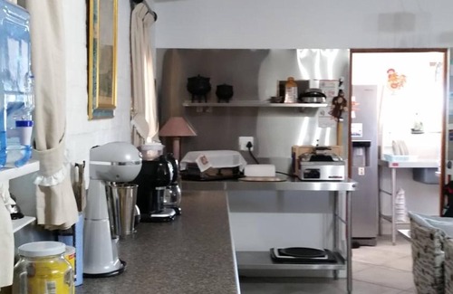 Still Bay Bed & Breakfast | Budget-Friendly Myrtles Retreat with Family Amenities