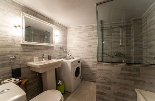 Ano Patisia Apartment | Pet-Friendly Myrto Apartments in Athens - Rated 9.7/10!