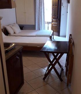 Charakas Apartment | Oceanfront Bliss at Myrtoo - Guest Rated 9.4/10