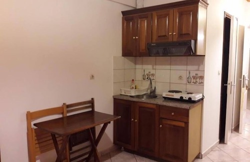 Charakas House | Discover Myrtoo: Pet-Friendly Retreat with Ocean Views