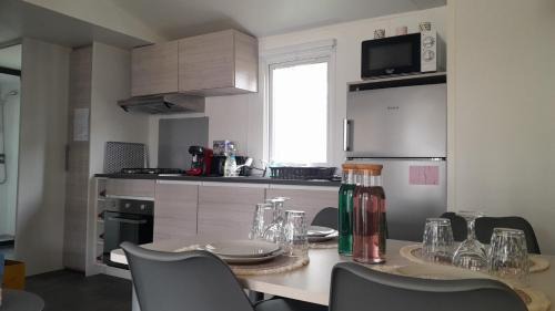Piriac-sur-Mer House | Discover Oceanfront Bliss at MysavinaHouse Hotel