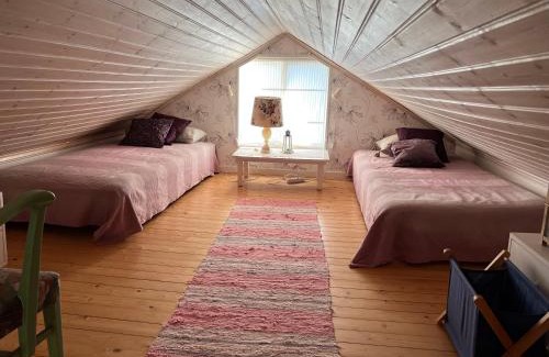 Lysekil House | Cozy Retreat in the Heart of Lysekil - Family Friendly