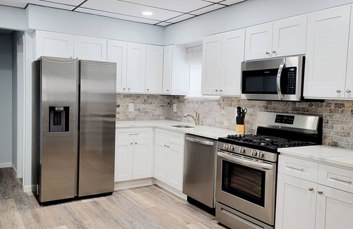 Mystic Island House | Guest Rated 10/10 at Mystic Shore House - Family-Friendly Stay