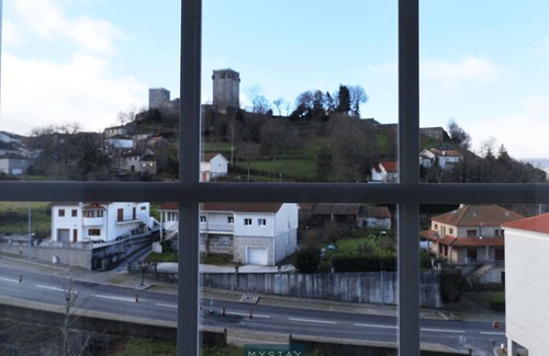 Montalegre e Padroso House | Relax at MyStay - Casa Miná with Scenic Double Castle Views