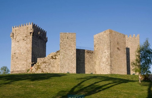 Montalegre e Padroso House | Discover MyStay - Casa Miná with Twin Balcony & Spa