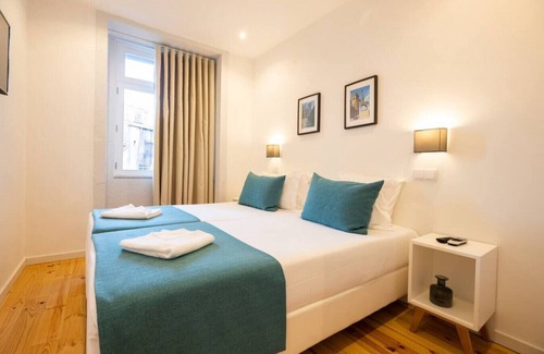 Centro / Baixa Hotel | Explore Porto Batalha: Double Room in Historic Center