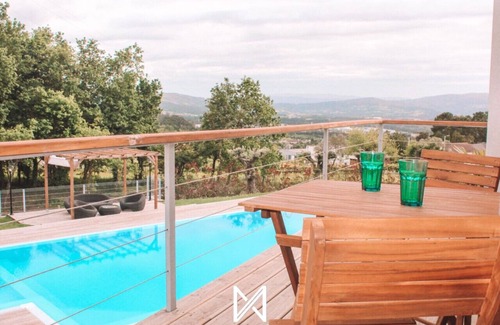 Valenca House | Relaxing Getaway at MyStay - Quinta dos Sobrais Bungalow