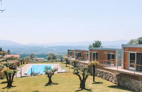 Valenca House | Unforgettable Retreat at Quinta dos Sobrais Bungalow