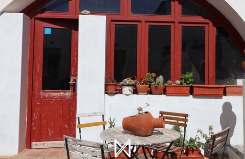 Mertola House | Relaxing Getaway at MyStay - The Viscount's House