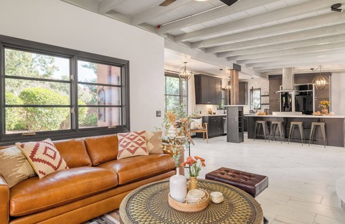 West Sedona House | Mystic Sunset by AvantStay | Thunder Mountain View + Pool, Driving Range, Casita