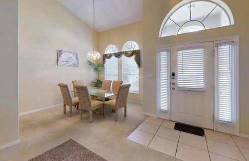 Orange Tree House | Relax at Joe's Orange Tree Vacation Home with Pool Access