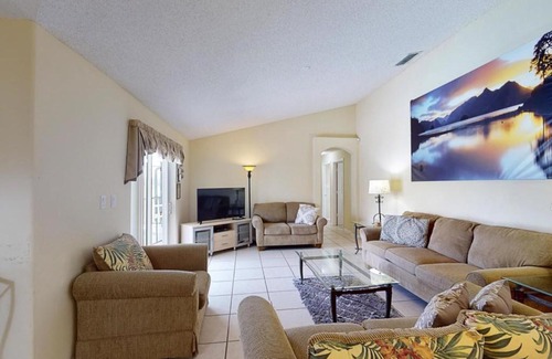 Orange Tree House | Relax at Joe's Orange Tree Vacation Home with Pool Access