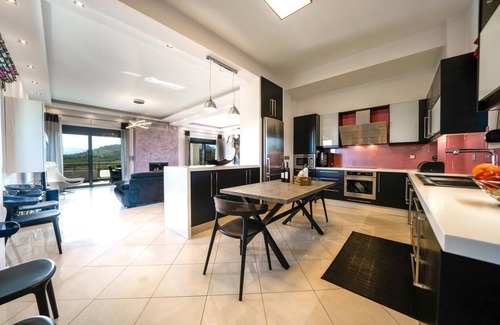Potistiria Villa | Mythic Olive Villa: Private Heated Pool & Ocean Views!