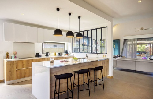 Grand Gaube Apartment | Elegant Mythic Suites & Villas with Oceanfront Pool Access