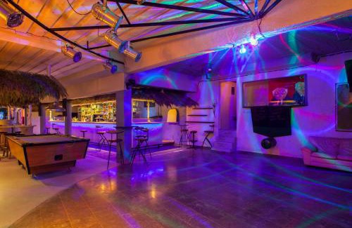 Diskos Hotel | Oceanfront Mythos Suites Diskos with High Guest Ratings