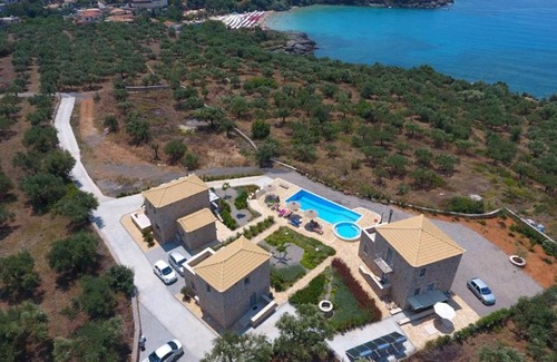 Lefktron Villa | Mythos Villas: Guest Rated 9.9 with Pool & Hot Tub Amenities