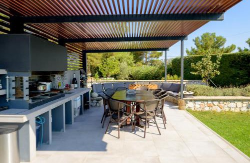 Neapoli Villa | Mytilini luxury pool VILLA AMIKA