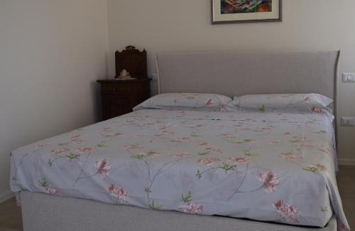 Ivrea Apartment | Elegant MyVilla in Ivrea: Pool, Breakfast & Family Friendly