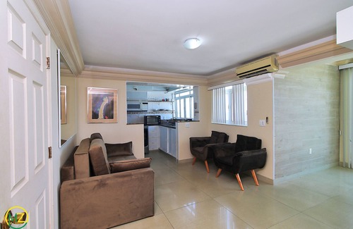 Copacabana Apartment | Pet-Friendly MZ Apartments Ronald with Ocean View & Spa