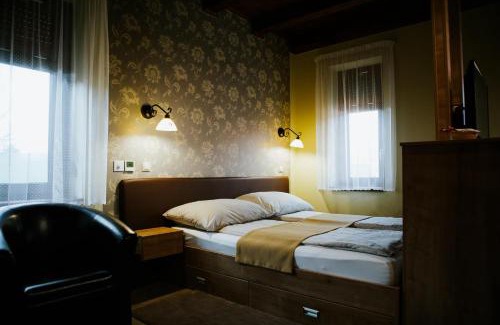 Morahalom Apartment | Exceptional Németh Apartmanházak with Hot Tub & Breakfast