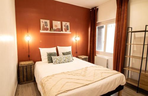 Quartier Administrations Apartment | Discover Nîmes Centre: Steps from the Iconic Arènes