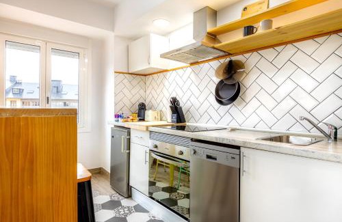 Ponferrada Apartment | Discover Nômada Castillo: Pet-Friendly & Family Ready Stay