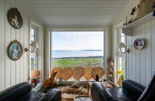 Andoy House | Discover Nøss Panorama: Oceanfront Retreat with Great Amenities