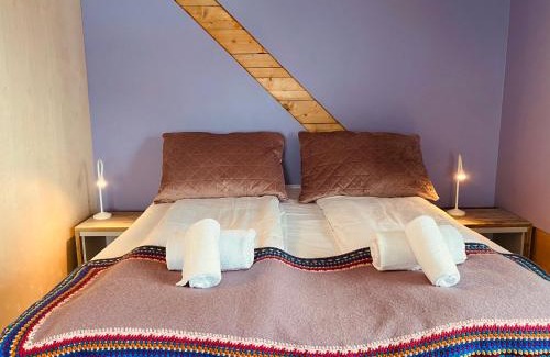 Skrova House | Discover Nøtnes Midnattsol GuestHouse with Kitchen & Breakfast