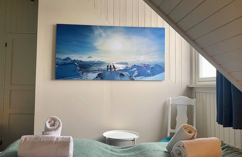 Skrova House | Experience Nøtnes Midnattsol: Pool & Oceanfront Bliss