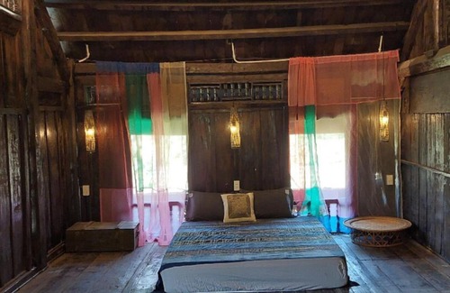 Luong Son Apartment | Relaxing Nả Yên Retreat with Pool and Hot Tub Amenities