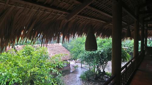 Nam Cang House | Cozy Nậm Cang Homestay: Pet-Friendly with Pool & Hot Tub