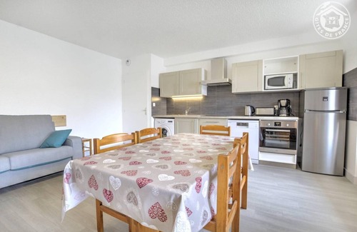 Montaimont House | Comfortable Stay at n°4 - St-Francois-Longchamp Hotel