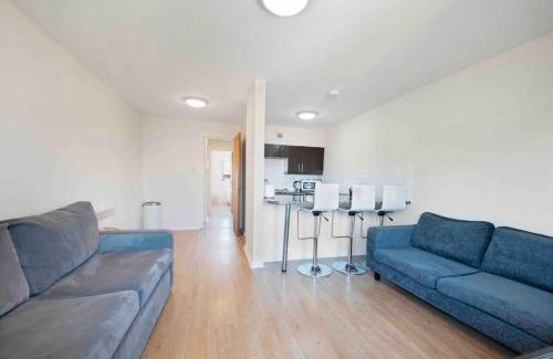 East Acton Apartment | Peaceful N.Acton 1-Bedroom with Free Parking & Pet Friendly