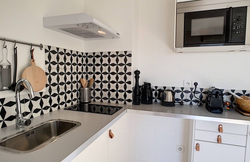 Centre Ville-Gare Apartment | Top Floor Duplex Miroir in Hyper Center - Rated 10/10