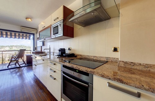 Lazaret Apartment | Discover N&J - HUBLOT VUE MER with Pool & Stunning Views
