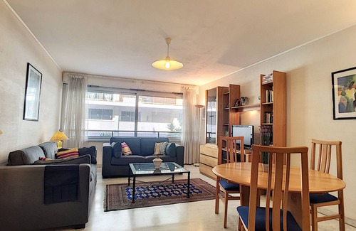 Musicians Quarter Apartment | Discover N&J - MARIN DEBUSSY in the Heart of the City