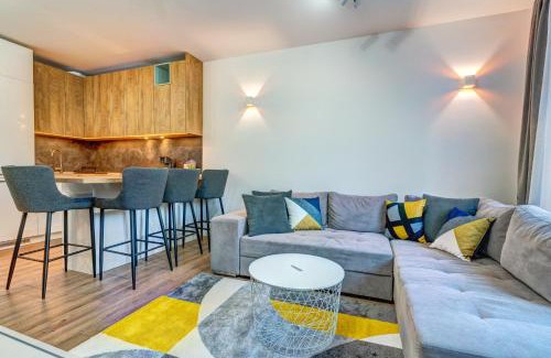 Smolyan Apartment | Guest Rated: N.Joy Holiday Apartment 534 with Pool & Hot Tub