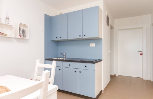 Portoroz Apartment | Oceanfront N&N Apartments & Rooms - Guest Rated 10/10