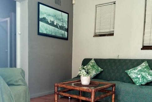 Goodwood Apartment | Family-Friendly N-One Self Catering with Great Reviews